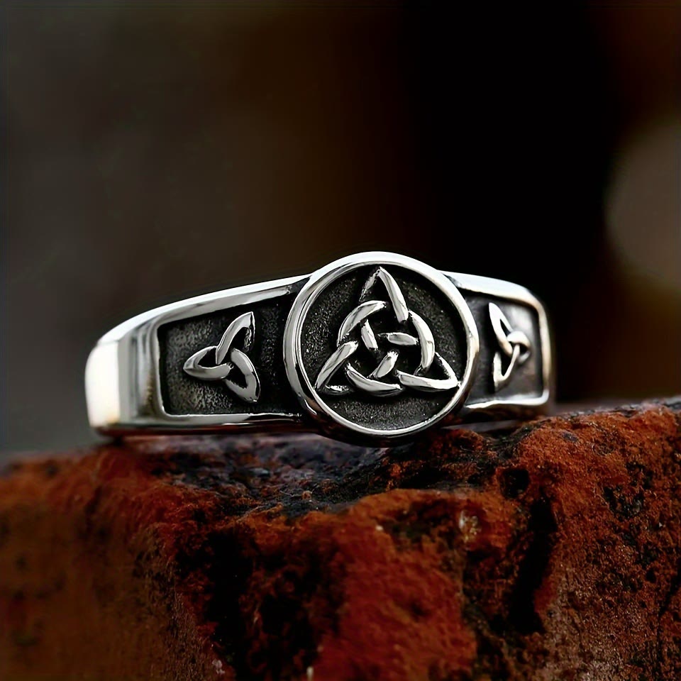 Vintage Triangle Viking Ring