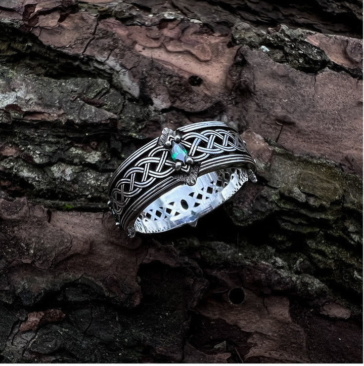 Green Gemstone Celtic Pattern Ring