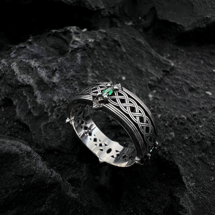 Green Gemstone Celtic Pattern Ring