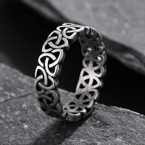 Nordic Triquetra Triangle Concise Ring
