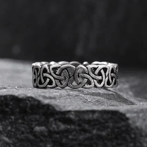 Nordic Triquetra Triangle Concise Ring
