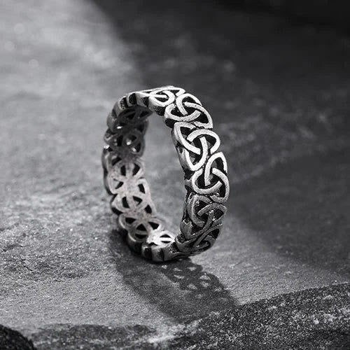 Nordic Triquetra Triangle Concise Ring