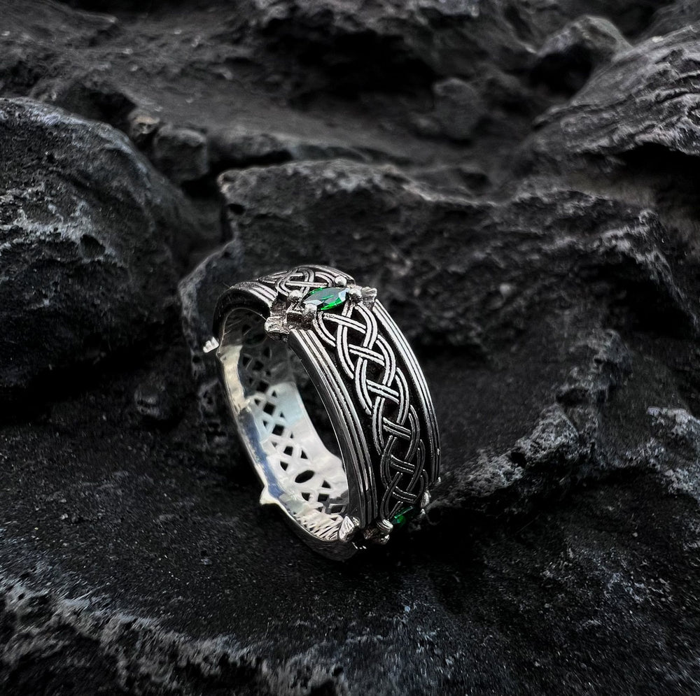 Handcrafted 925 Silver Green Gemstone Celtic Ring