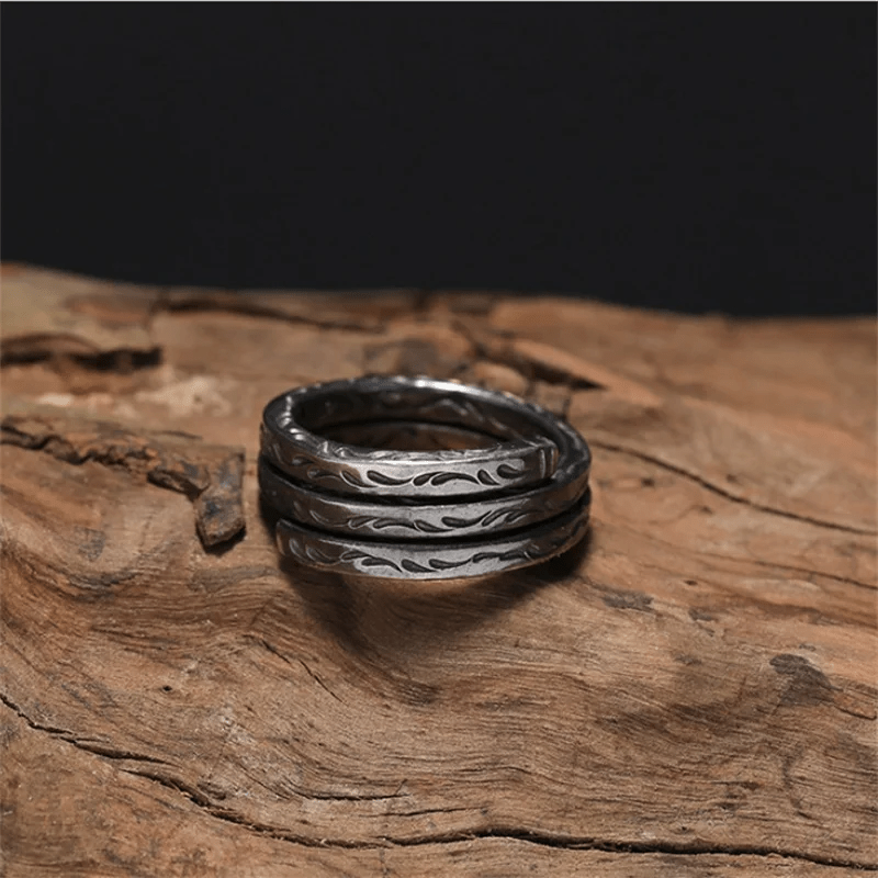 Hand Carved Leaf Pattern Ring