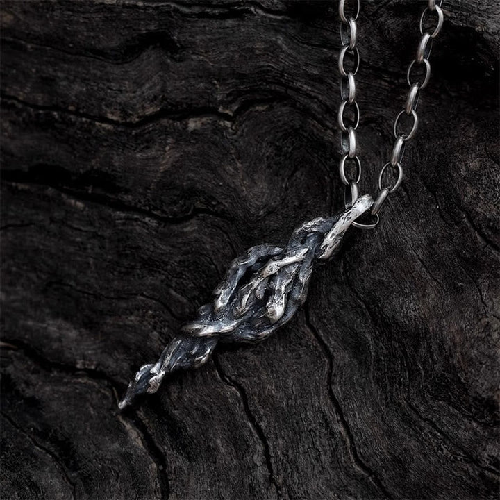 Irregular Vine Thorn Necklace