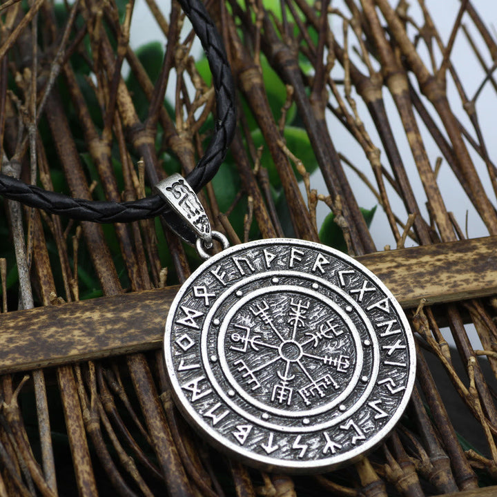 Vegvisir Rune Round Necklace