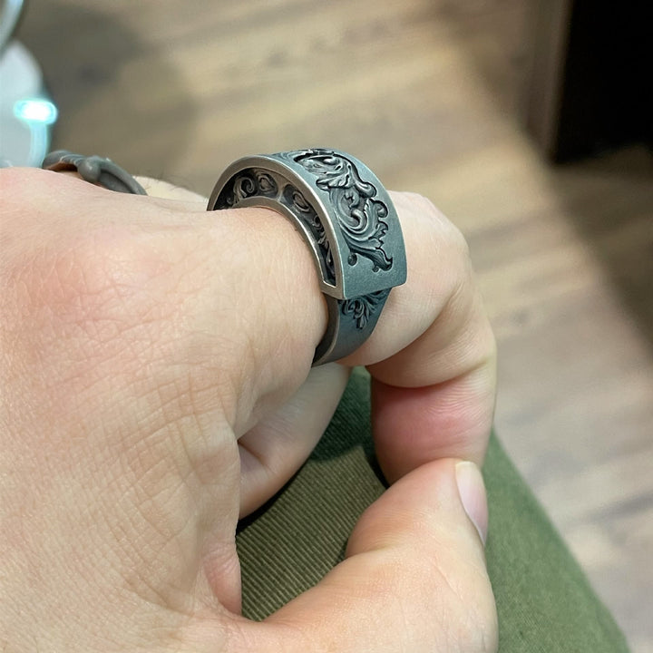 Dark Eye Engraved Ring