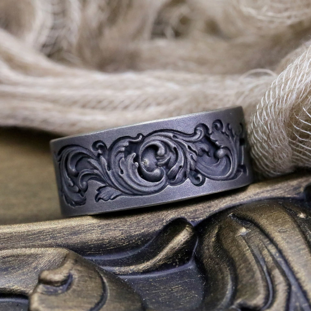 Dark Eye Engraved Ring