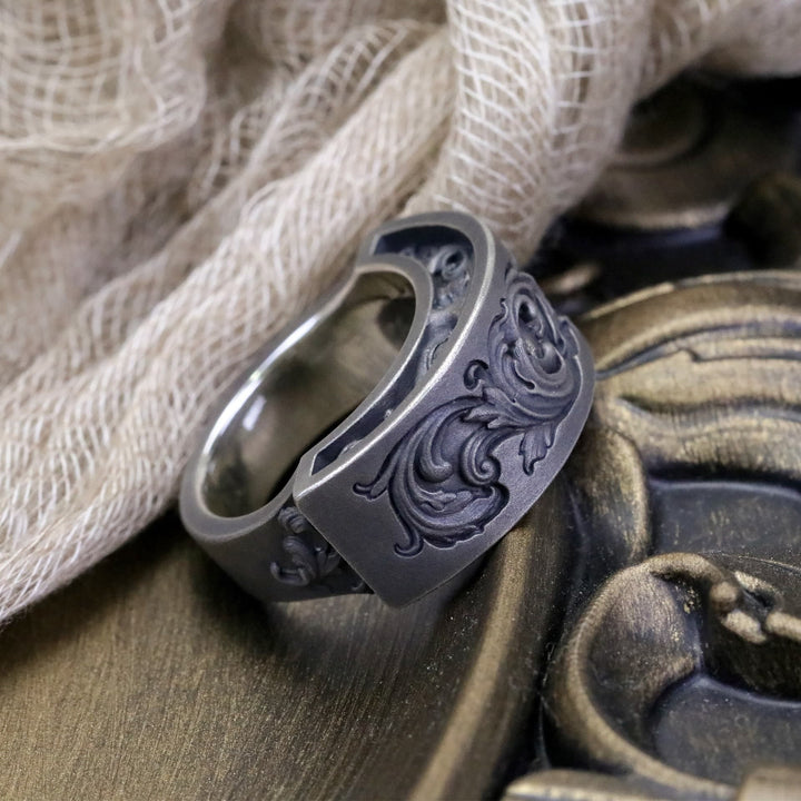 Dark Eye Engraved Ring