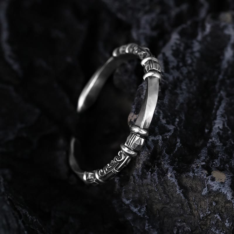 Mobius Strip Rotating Bead Twisted Bracelet
