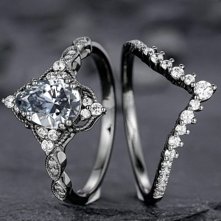 Tear of Freyja – Queen's Radiant Crown Ring Set