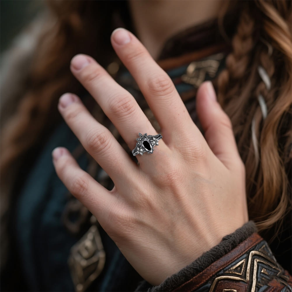 Black Onyx Tear Crown Ring Set