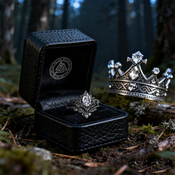Black Oval Crown Ring Set