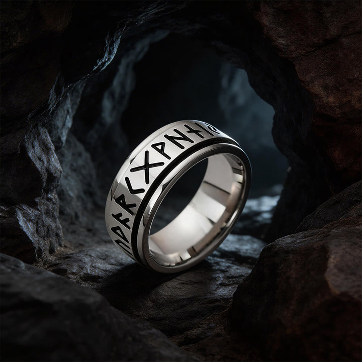Classic Norse Rune Spinnner Ring