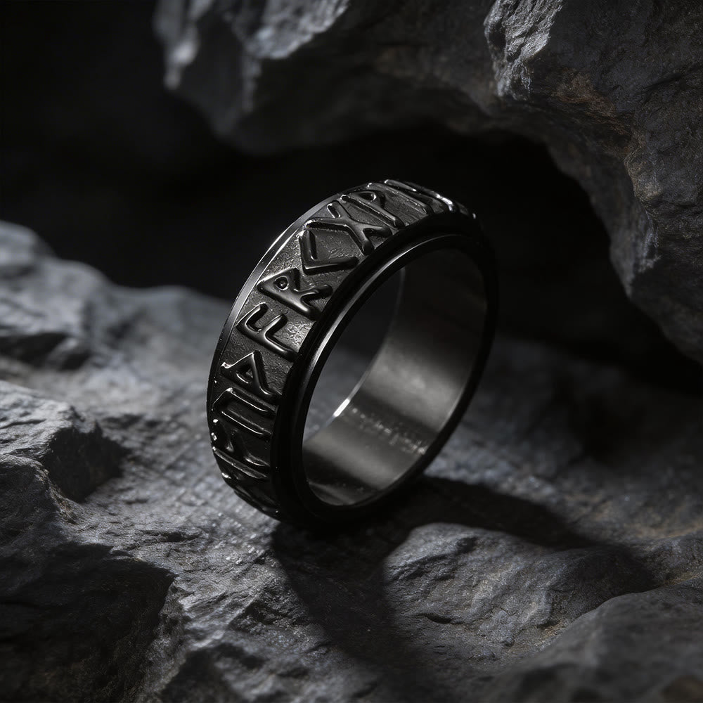 Classic Norse Rune Spinnner Ring