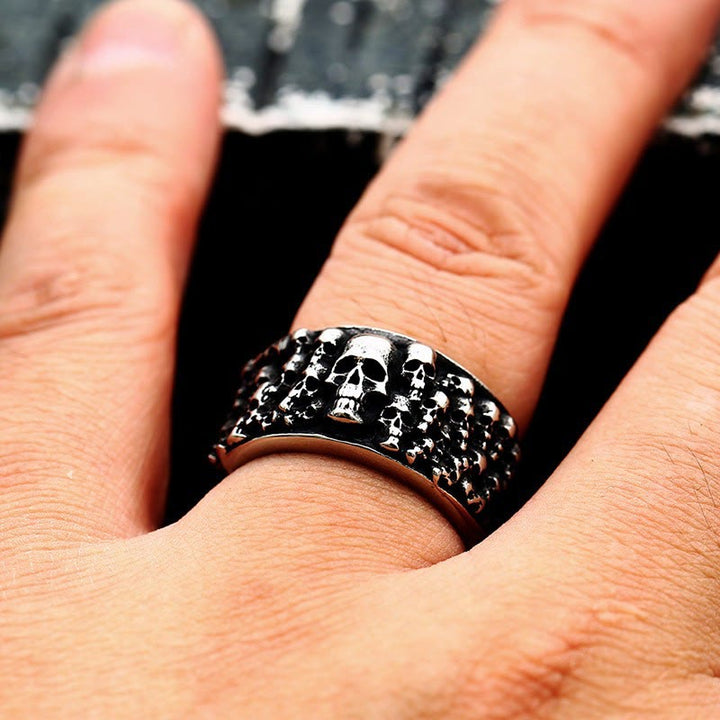 Underworld Skull Horde Ring