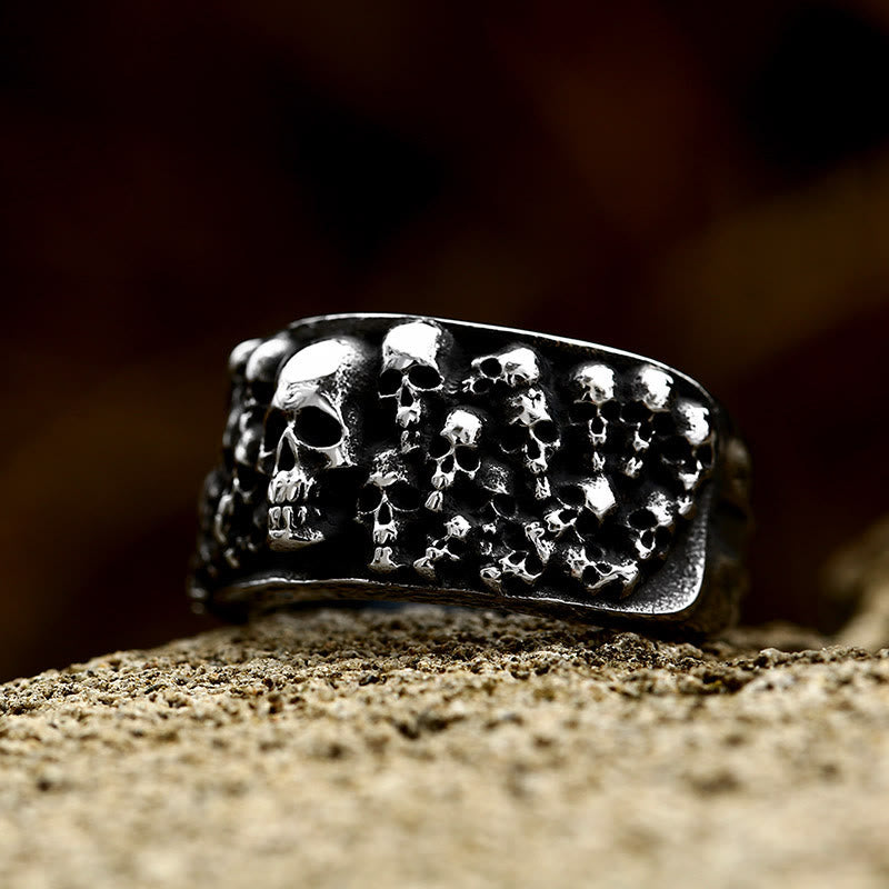 Underworld Skull Horde Ring