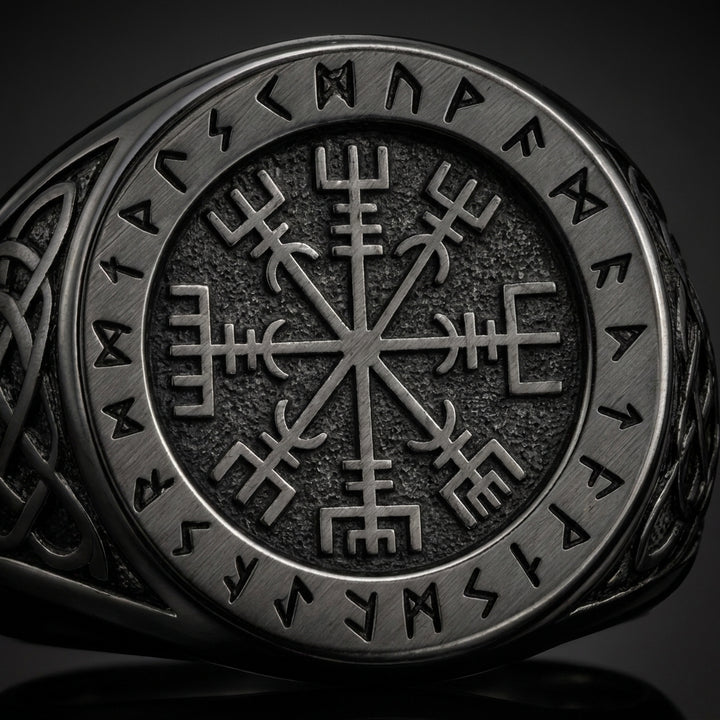 Helm of Awe Aegishjalmur Signet Ring — detail