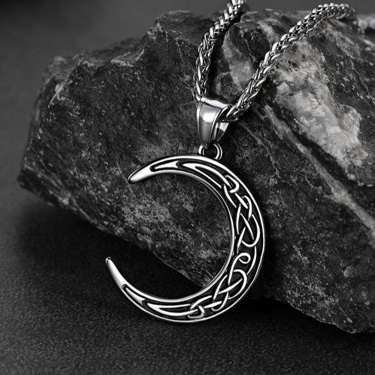 Flash Sale Celtic Crescent Moon Necklace For Men/Women