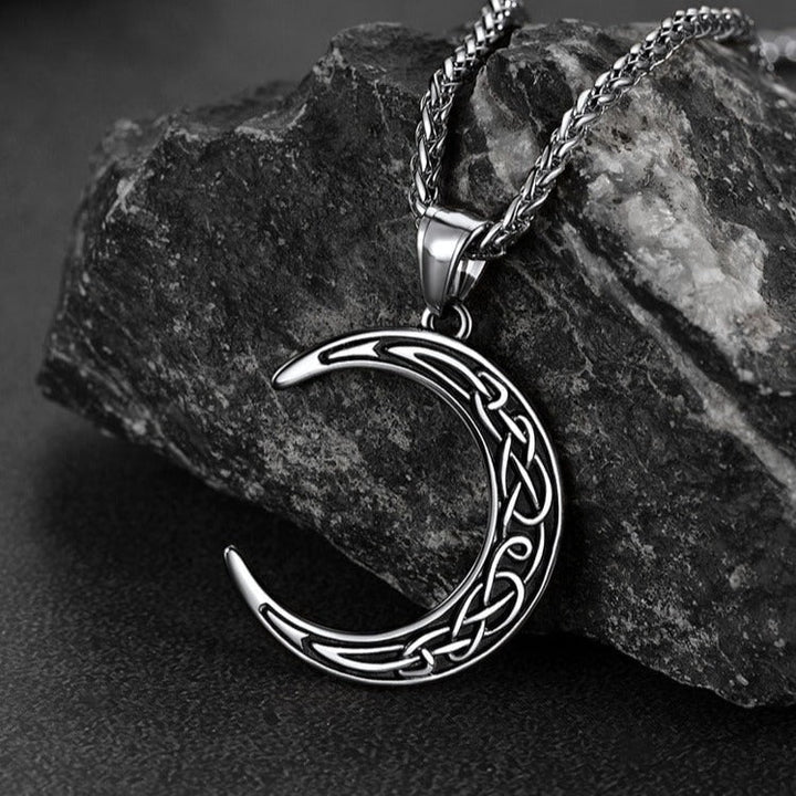 Flash Sale Celtic Crescent Moon Necklace For Men/Women