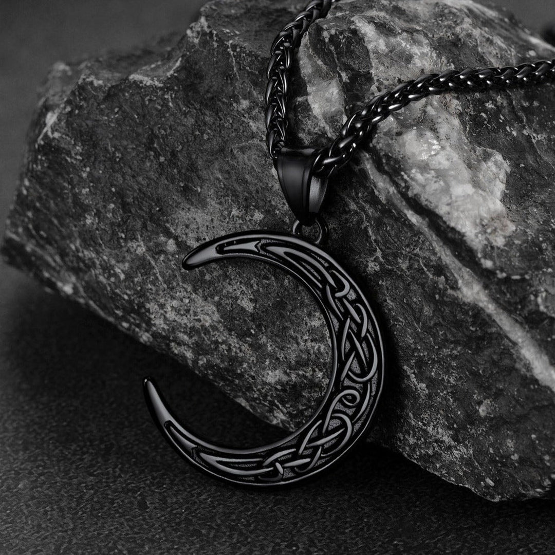 Flash Sale Celtic Crescent Moon Necklace For Men/Women